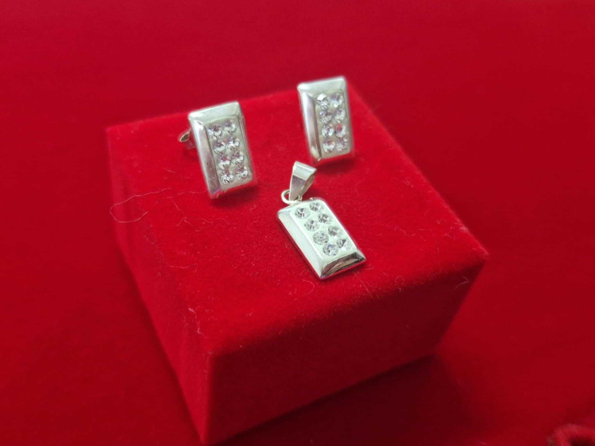 AG140,set argint 925,nou/marcat, zirconii albe, ideal cadou
