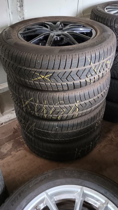 Jante R17 Ford Kuga  Anvelope Iarna 225/65R17 Pirelli Scorpion Winter