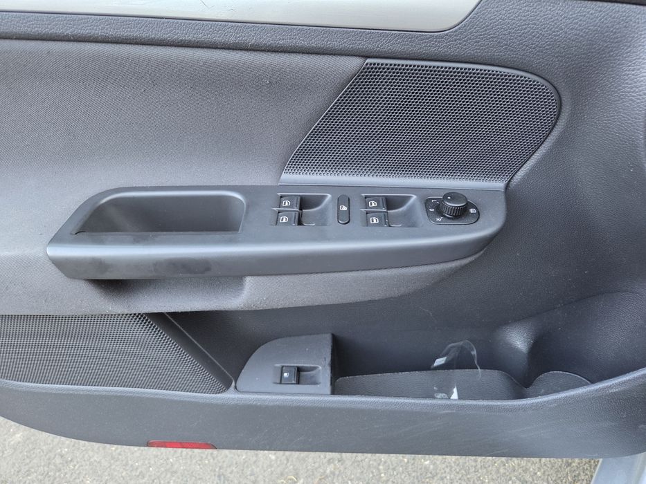 Vw golf 5 1.6 benzina
