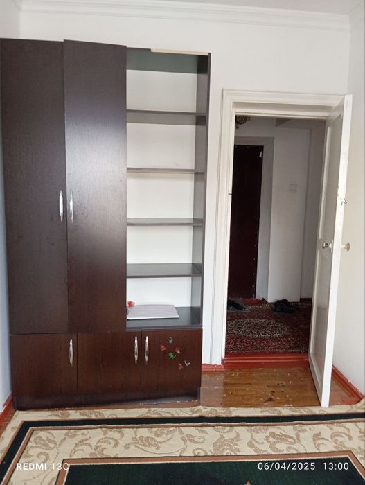 Samarqand 8 mart Timur shox toʻyxonani oldida 4 etajli domni 2 etajida