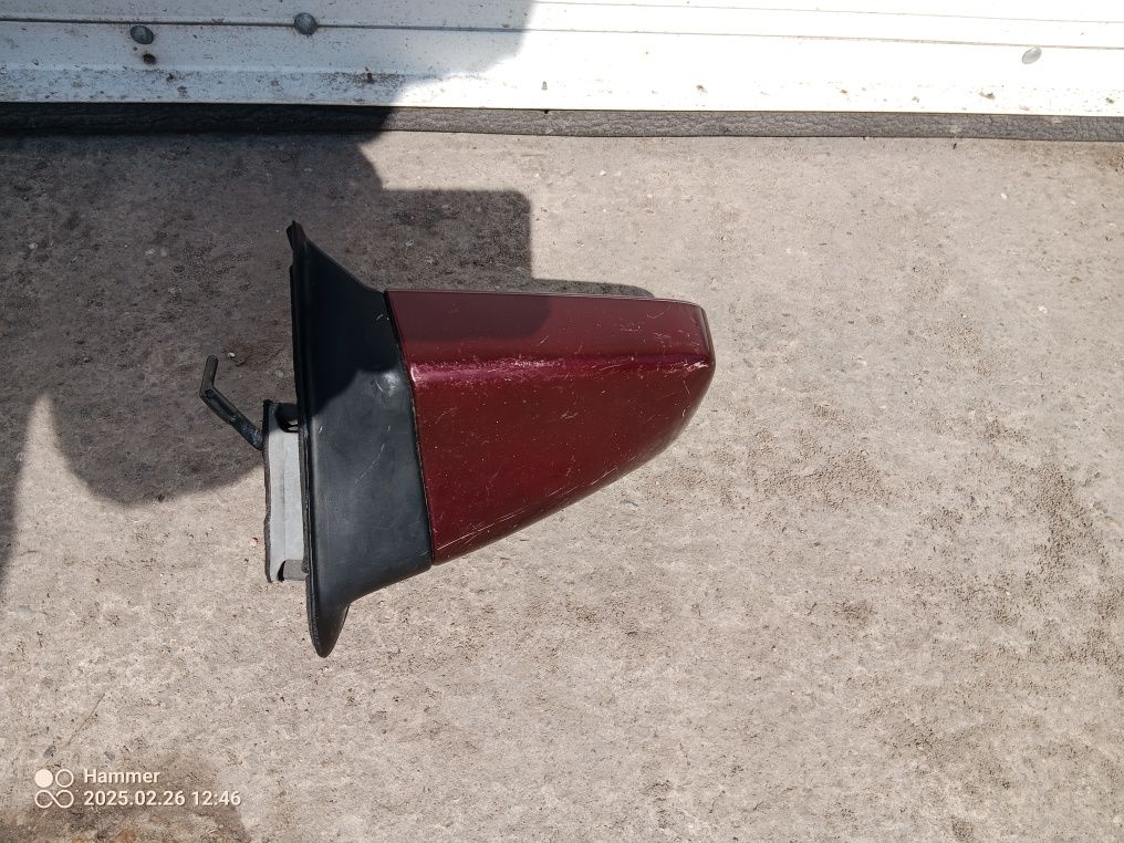 Продавам ляво огледало за opel kadett