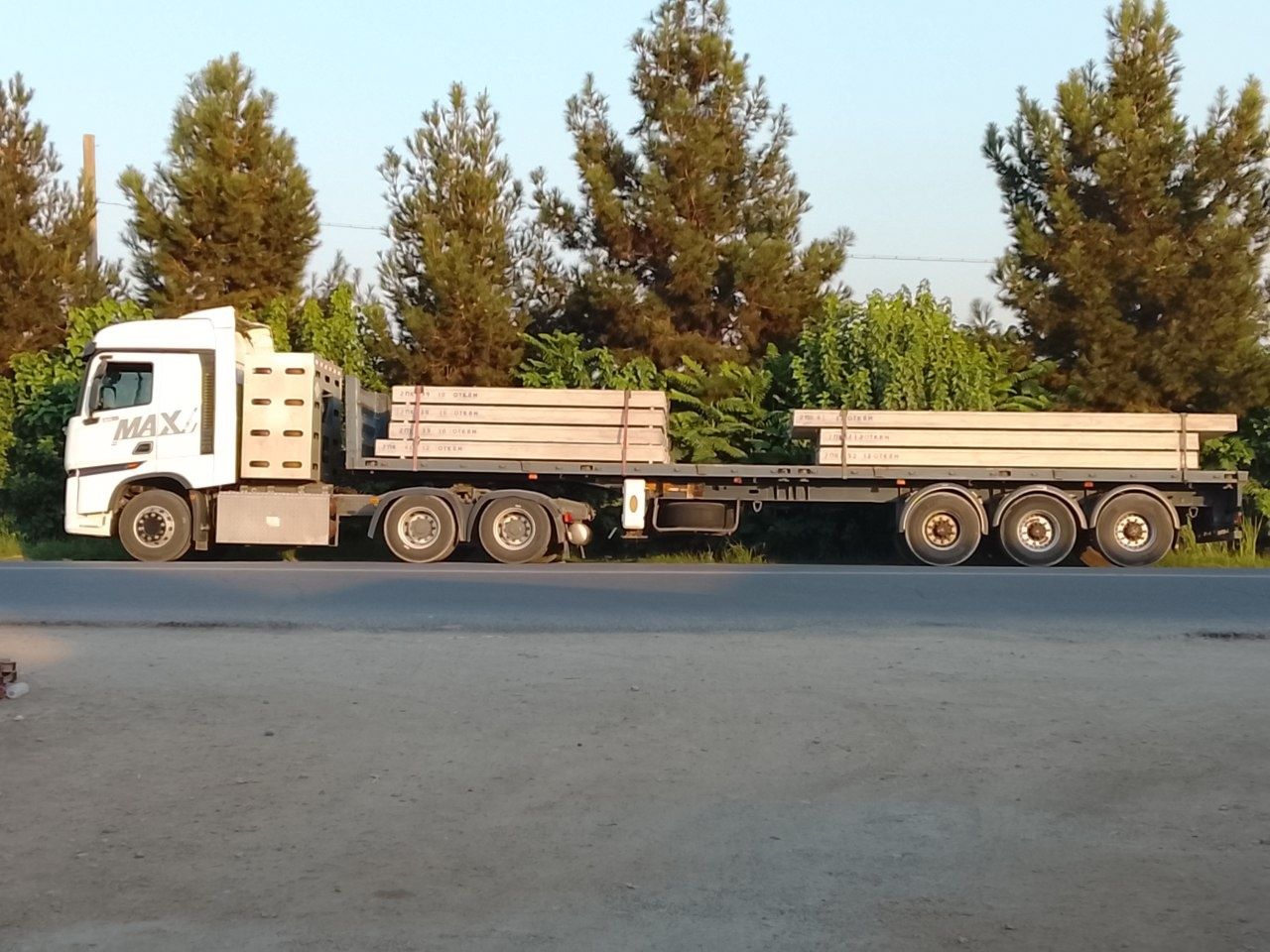 HOWO MAX 440 EURO 5 + UzAutoTRAILER прицеп Сотилади 
 Йиллари: 2023-20