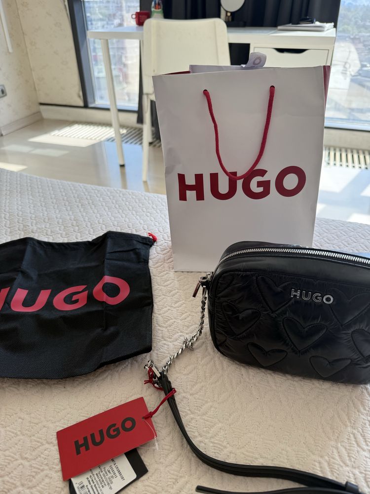 Hugo чанта