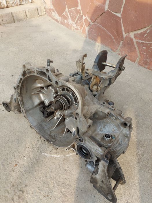 Коробка Mitsubishi Space Wagon 1994