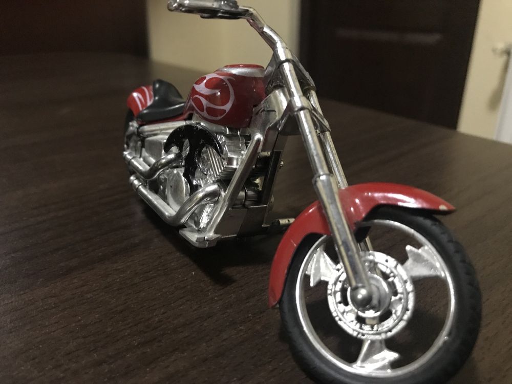 Vand/Schimb Machete moto 1:43