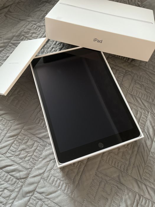 Планшет Apple iPad 3 Гб/64 Гб