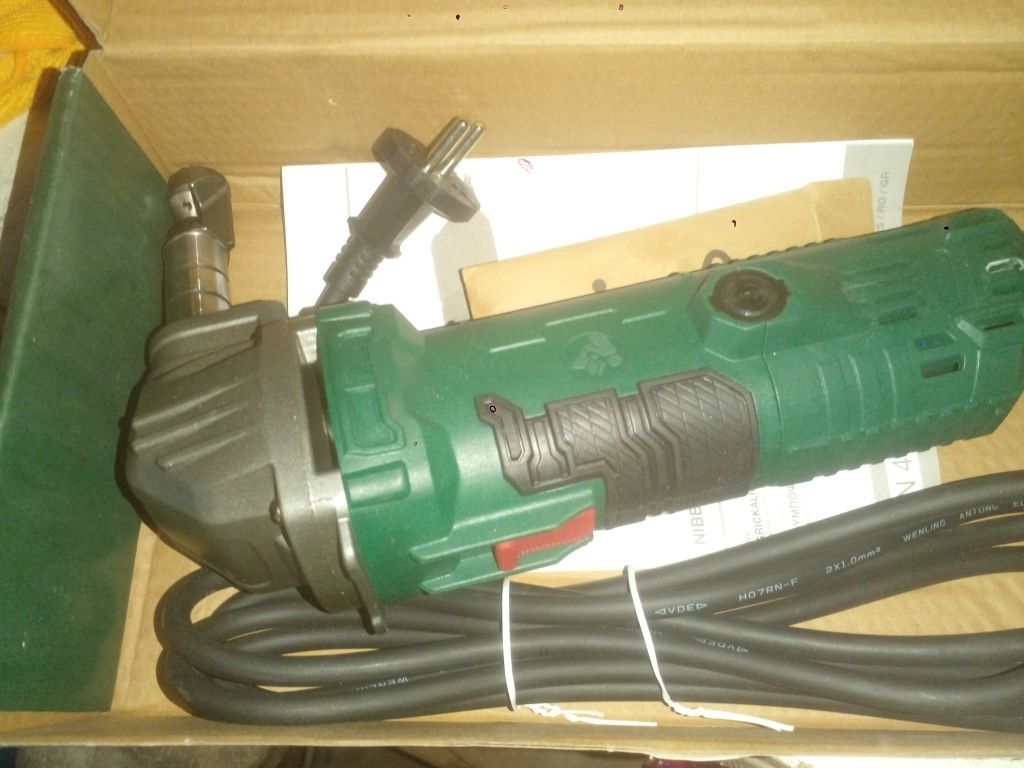 Foarfeca tabla electrica