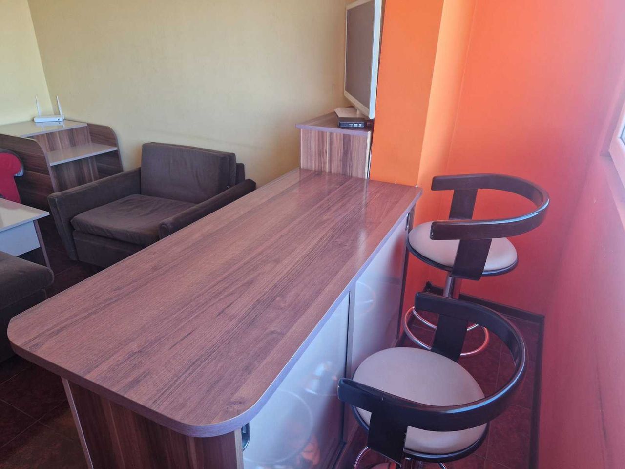Продава се Тристаен апартамент в Ямбол, Боровец - 68 кв.м за 1125 €/кв.м - Снимка #3