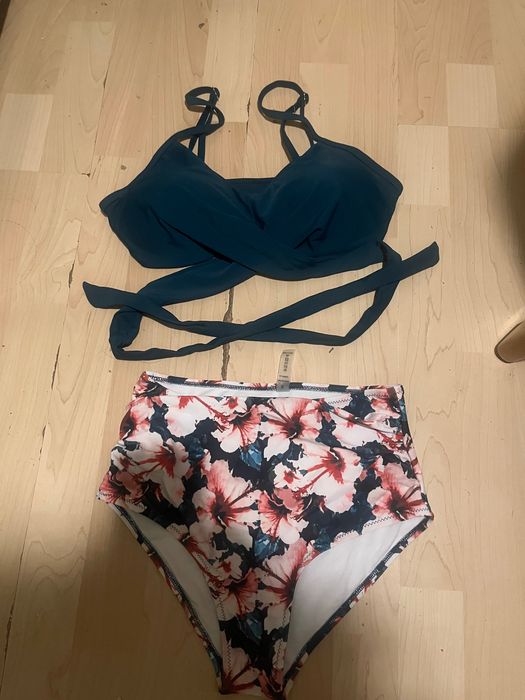 Дамски бански S нов