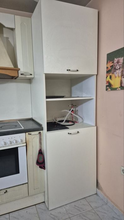 Сет Кухня с включени шкафове, плот, място за миалня, печка, пералня,..