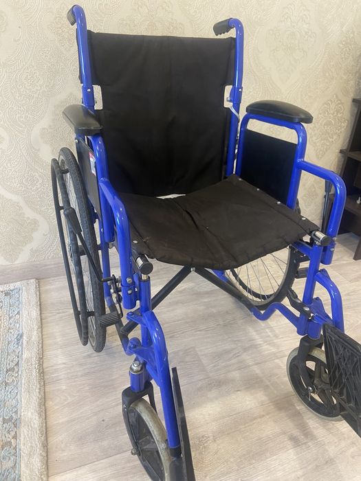 Продам инвалидную каляску