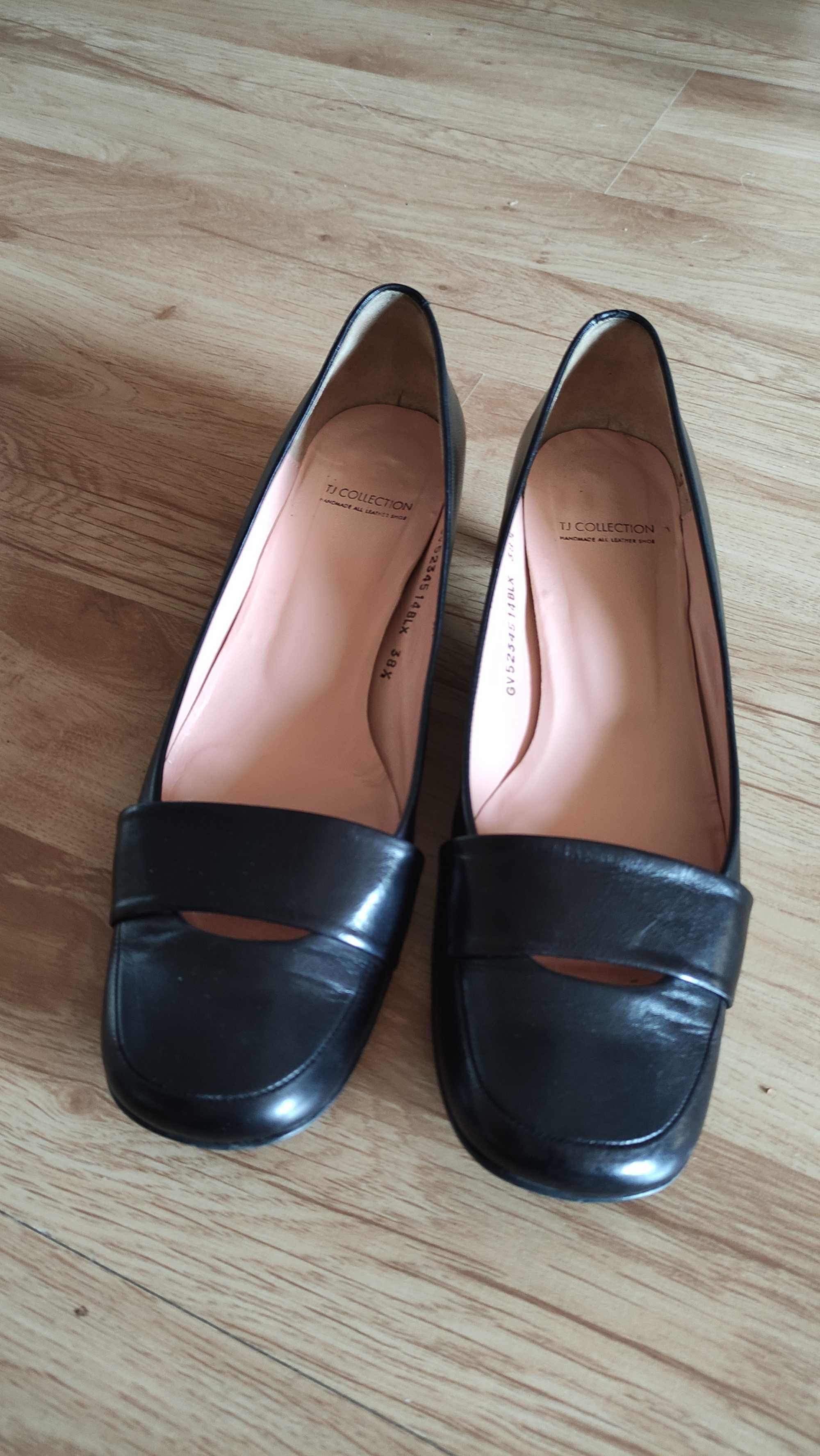 Pantofi de piele , toc cui micut