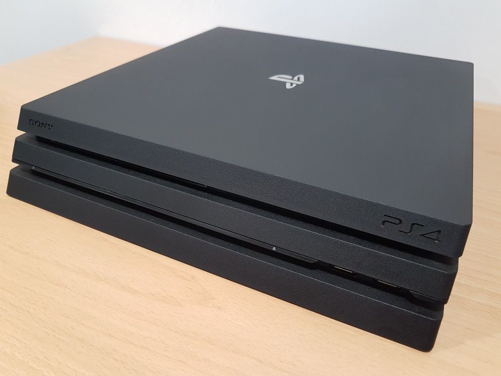 Playstation 4 Pro с Гаранция