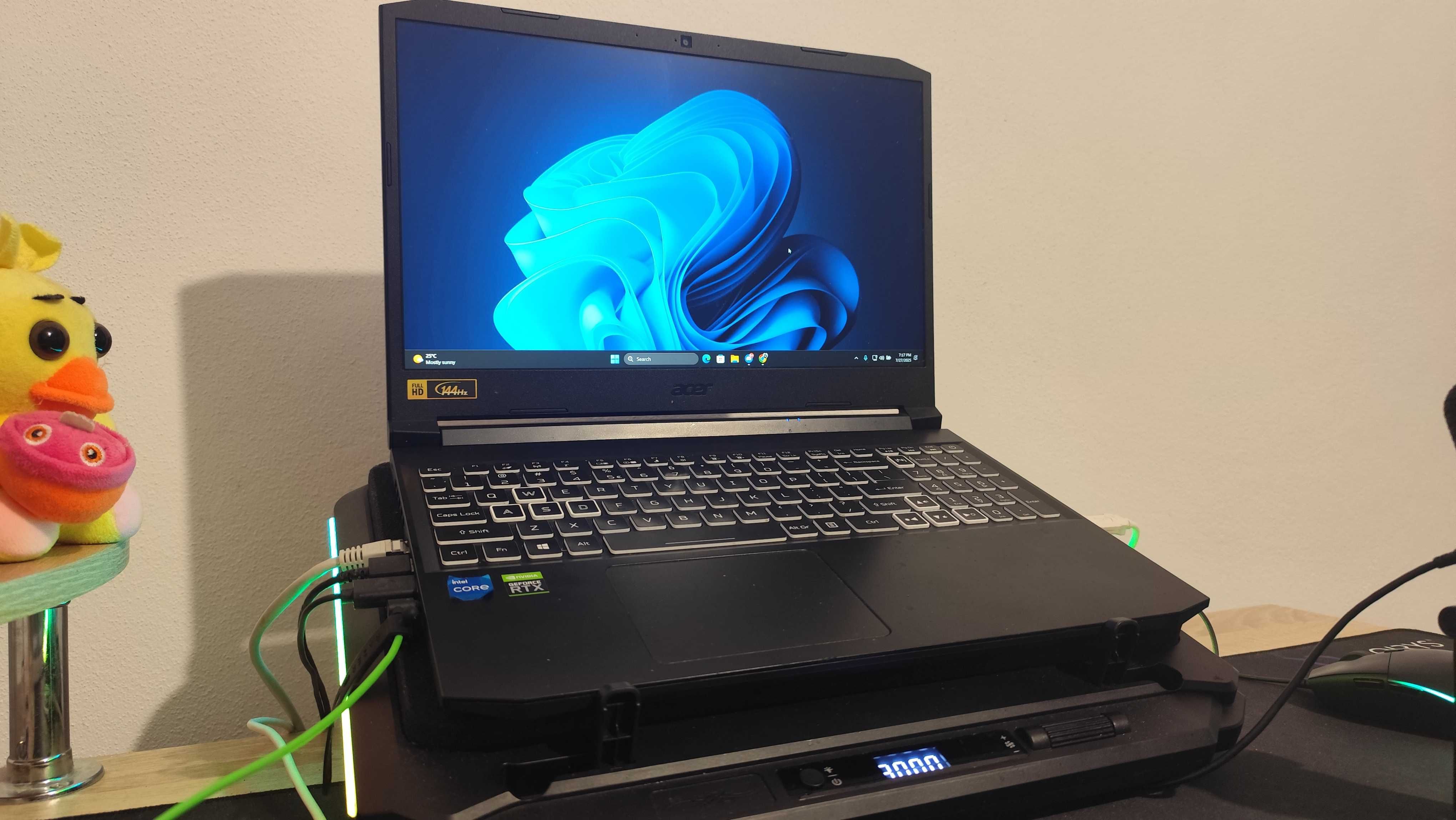 Laptop de gaming Acer Nitro 5 An515-57 + cooler de răcire