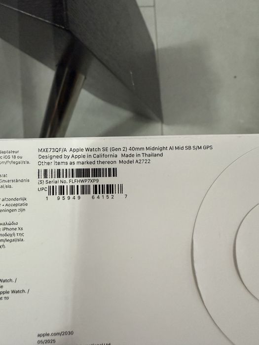 Apple Watch SE (2nd Gen) midnight 40mm / GPS • NOU / SIGILAT •