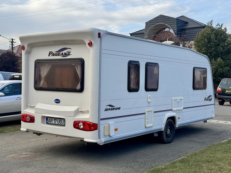 Rulota Caravana Bailey Pageant Auvergne  5/6 locuri de dormit