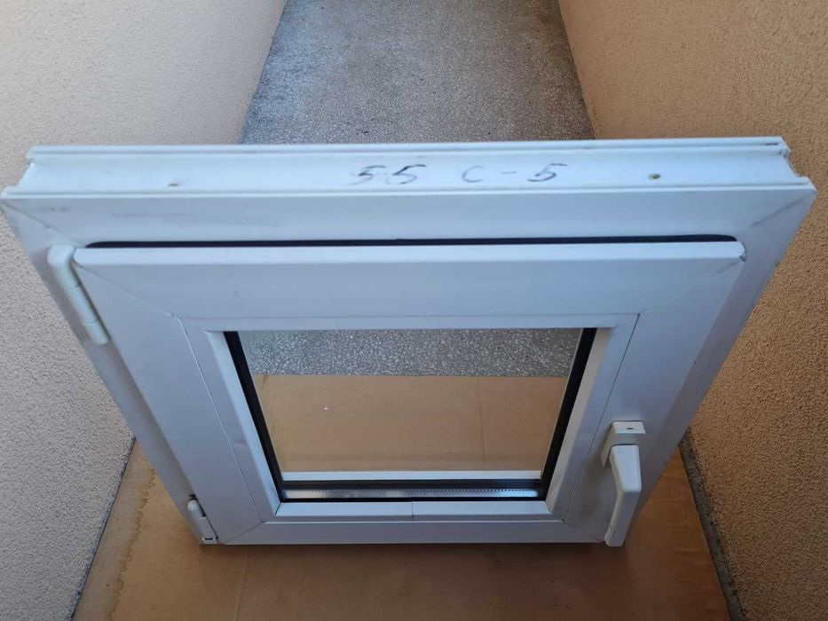 PVC прозорец 55 х 56 х 6 Weiss Profil