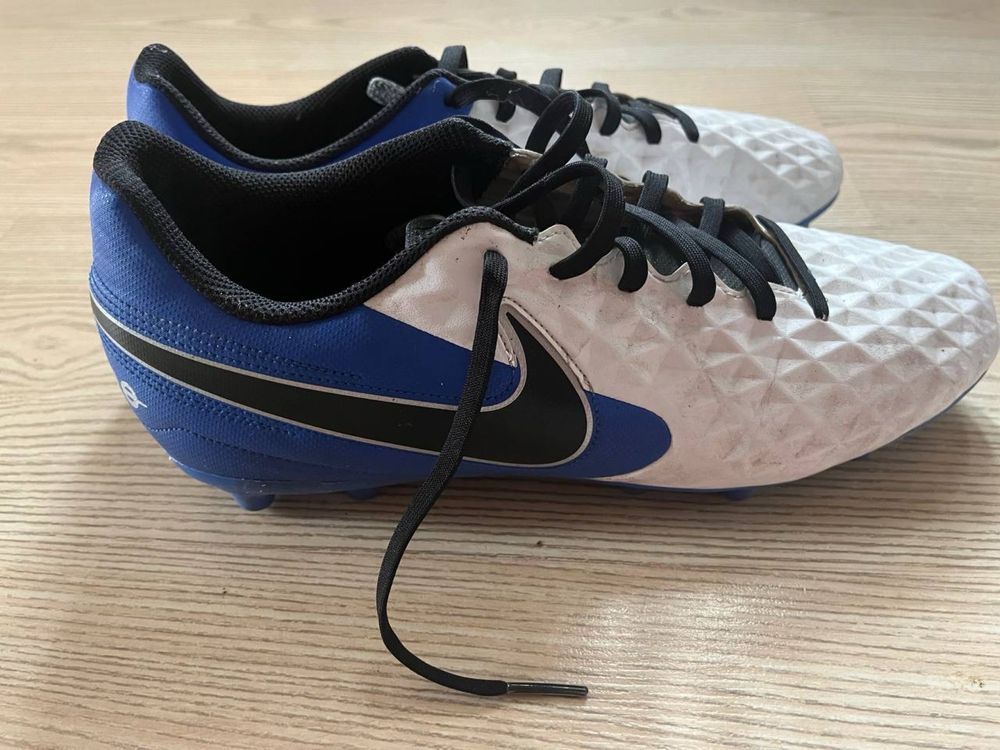 Футболни обувки Nike Tiempo