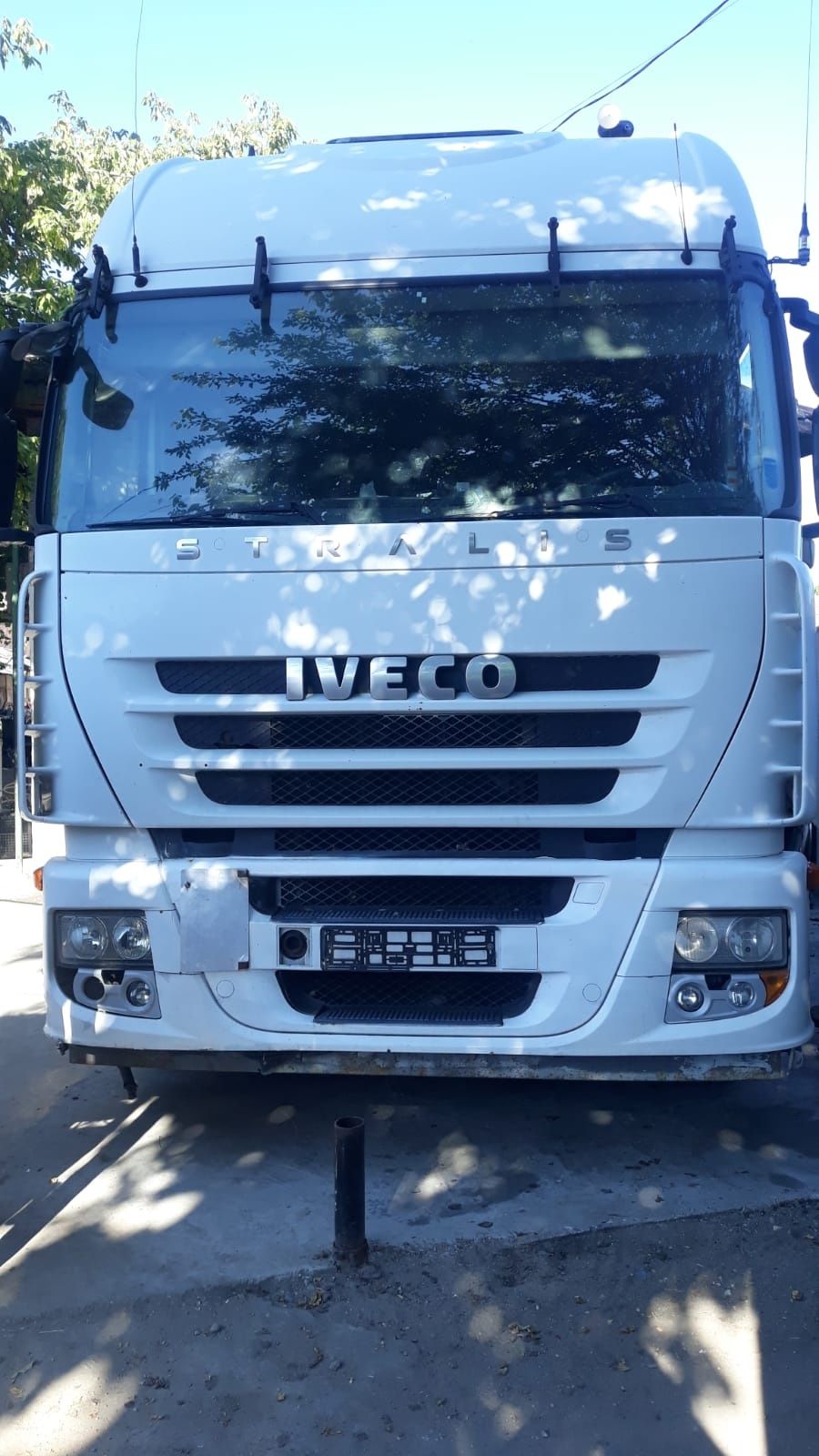 Dezmembrez iveco stralis E5