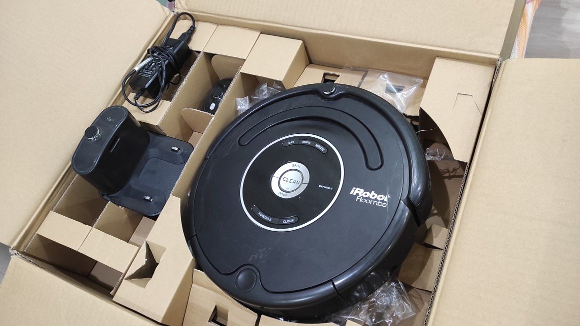 Робот пылесос I robot roomba