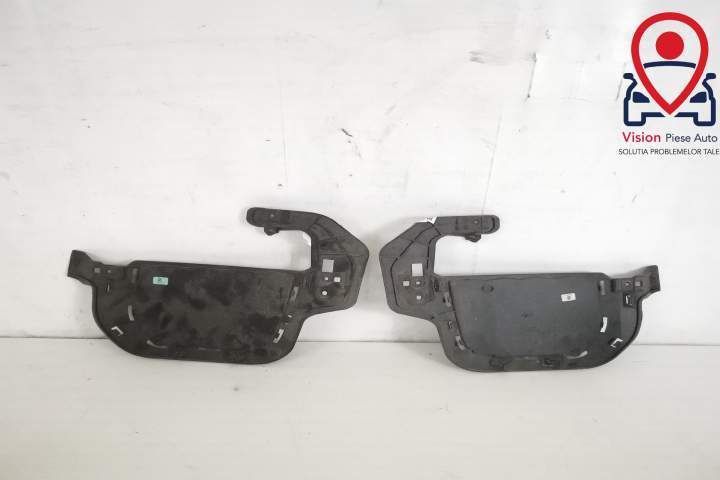 Grila Proiector Laterala Stanga Originala In Stare Buna Land Rover  Ra