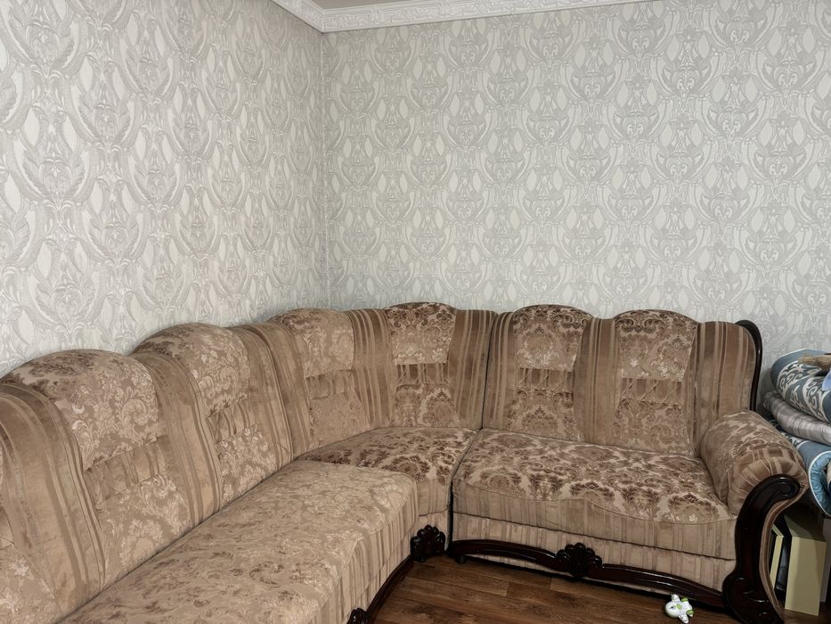 Срочно продается диван