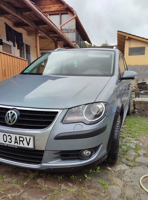 Volkswagen Cross Touran