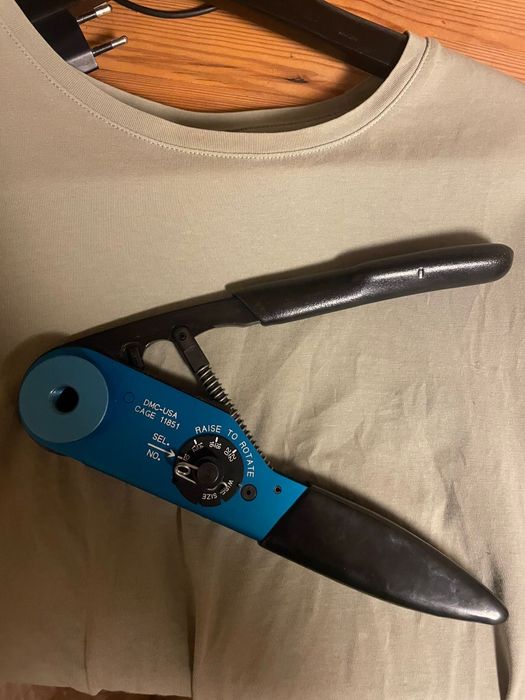 clește de sertizat profesional