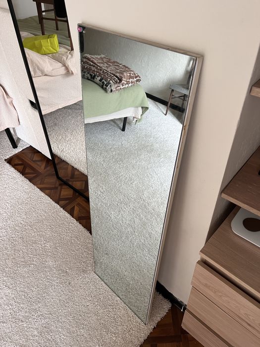 Отдам зеркало в хорошем состоянии