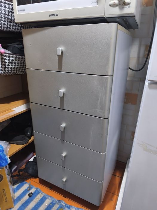 Отдам даром шкафы