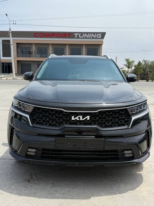 Kia Sorento 2.5 MPI sotiladi