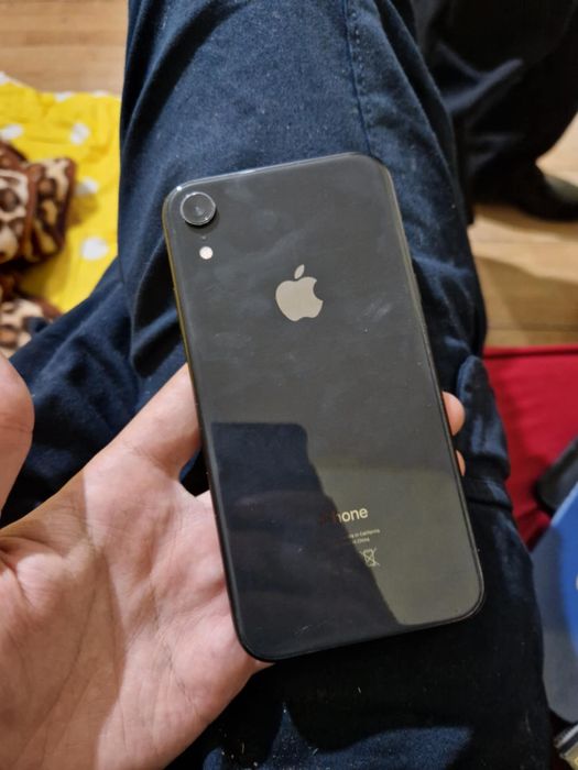 Vand/schimb iphone 12/xr