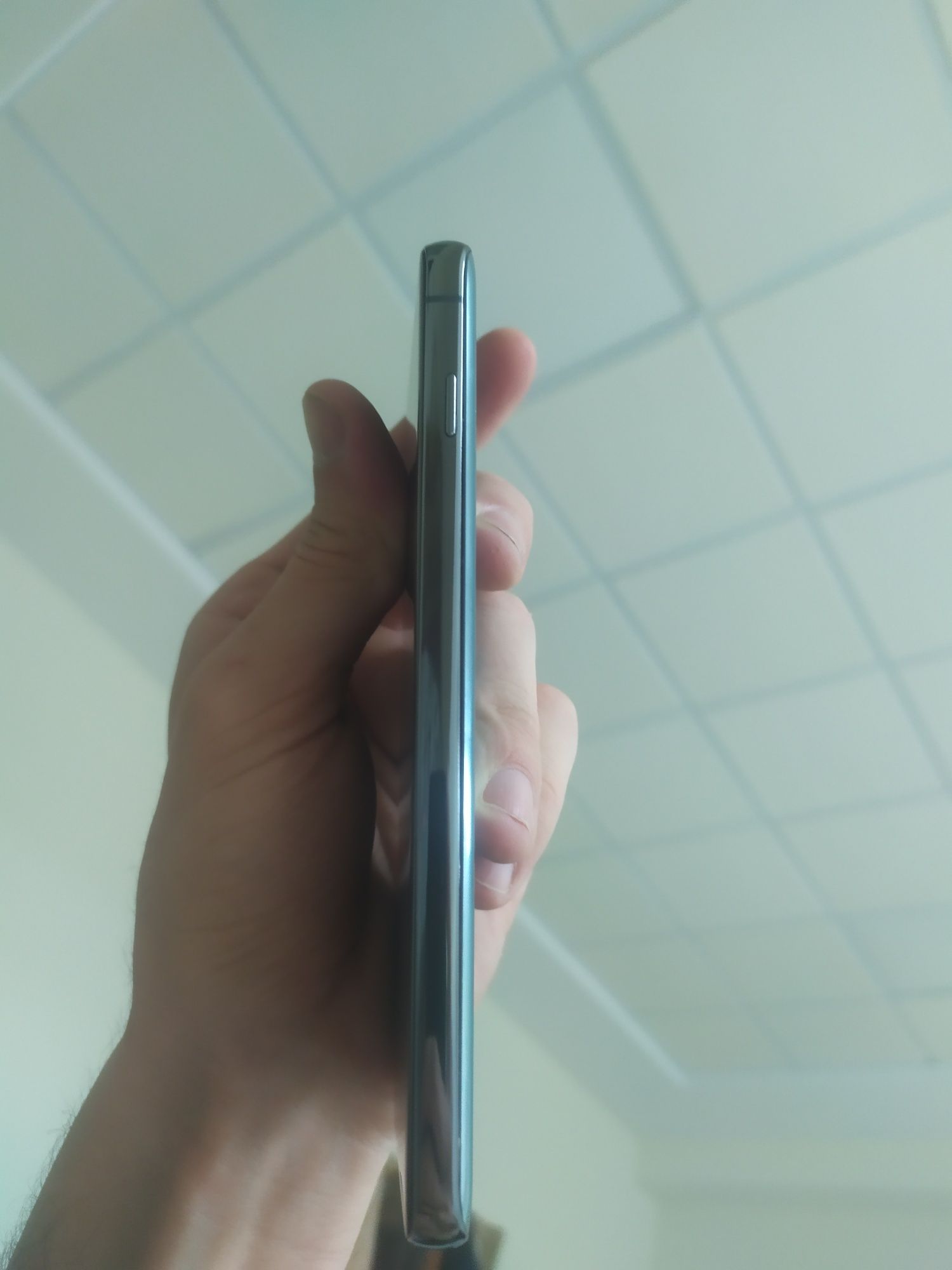 Srochna Samsung S10 sotiladi