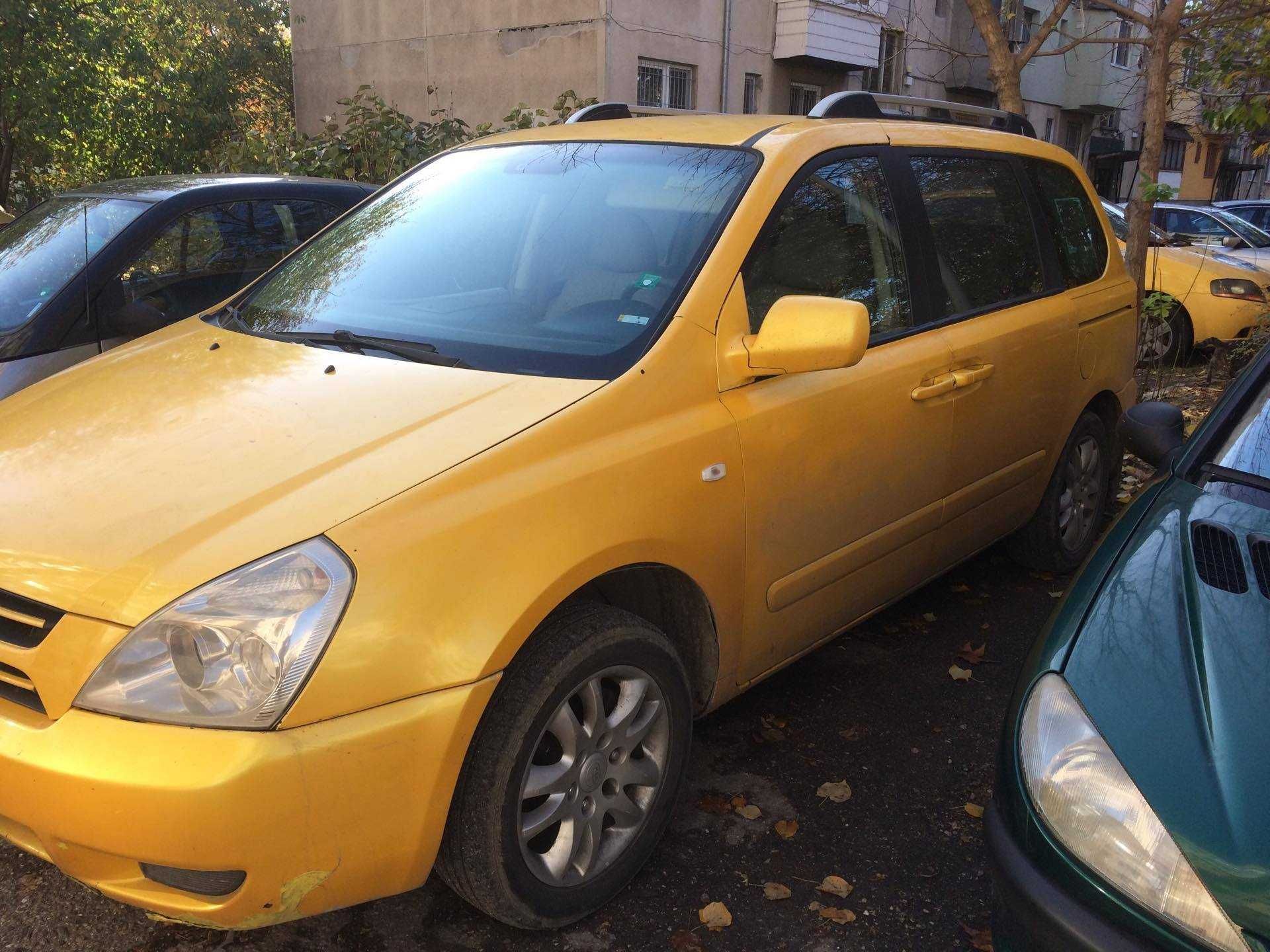 KIA CARNIVAL 2.7 V6 6+1 в лицензия но не е била такси! 11.2007г.