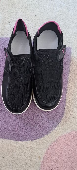 Оликотени дамси обувки