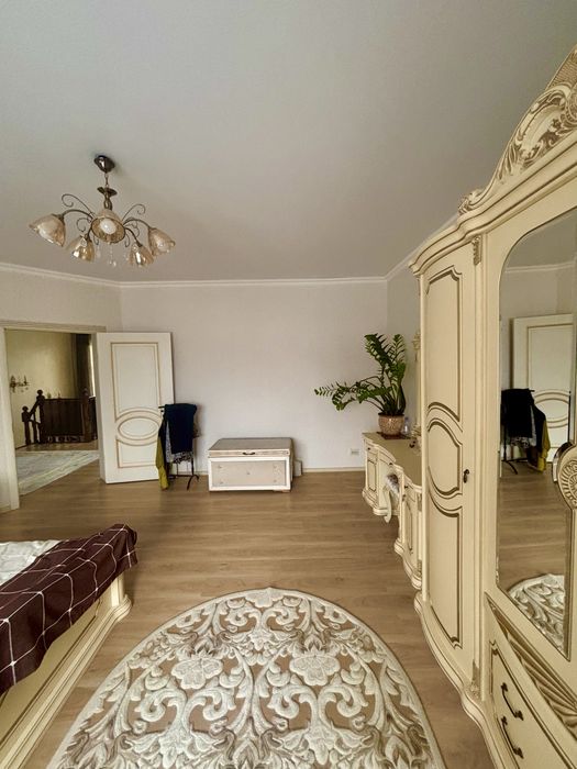 Продам дом 7 комнат п.Абай