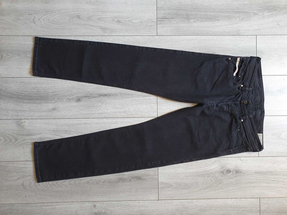 Blugi DIESEL "Belther" Slim-Tapered - Marime W32 L32 (Talie 88 cm)