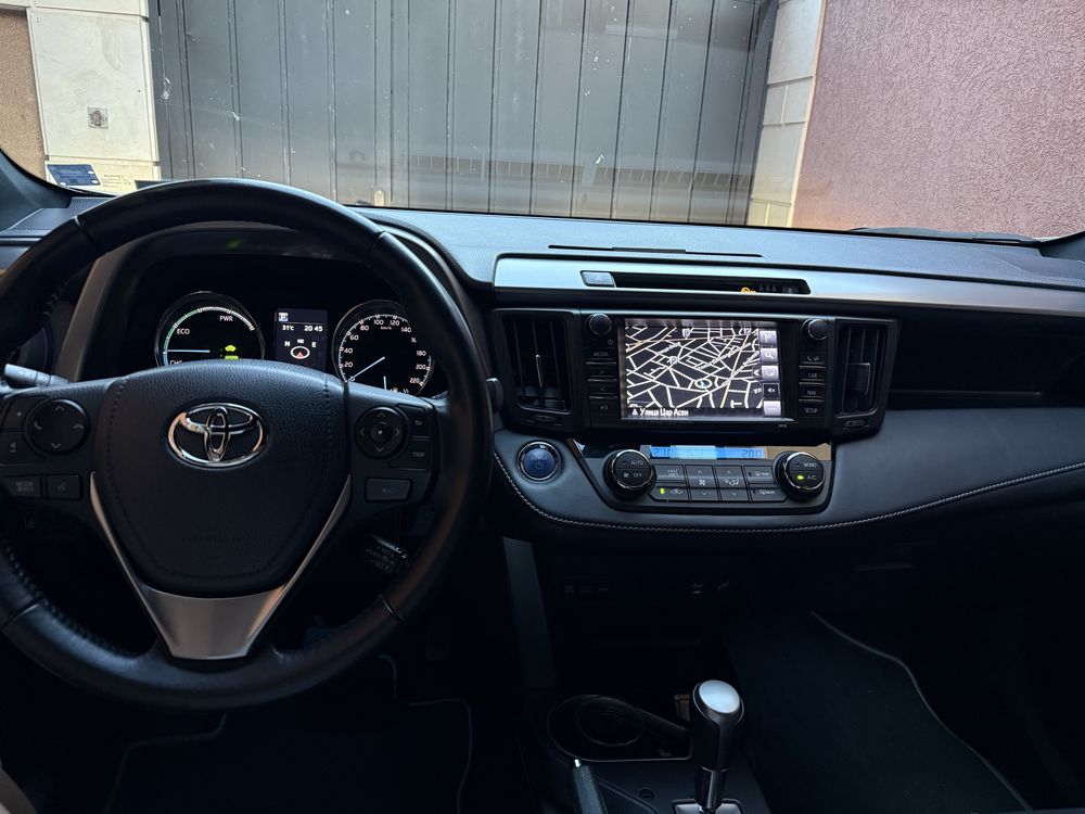 Toyota Rav4, 56 000km., hybrid, automatic