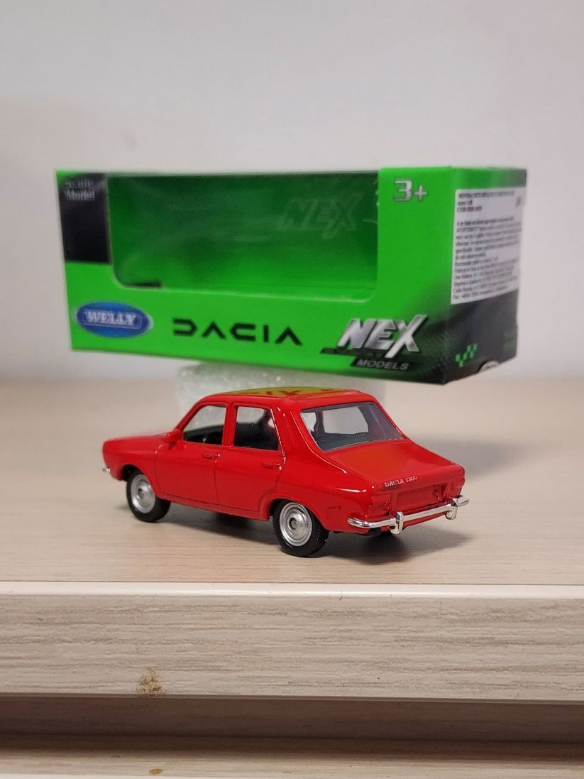 Macheta Dacia 1300 Welly+revista Dacia 1310-masinuta vintage colectie