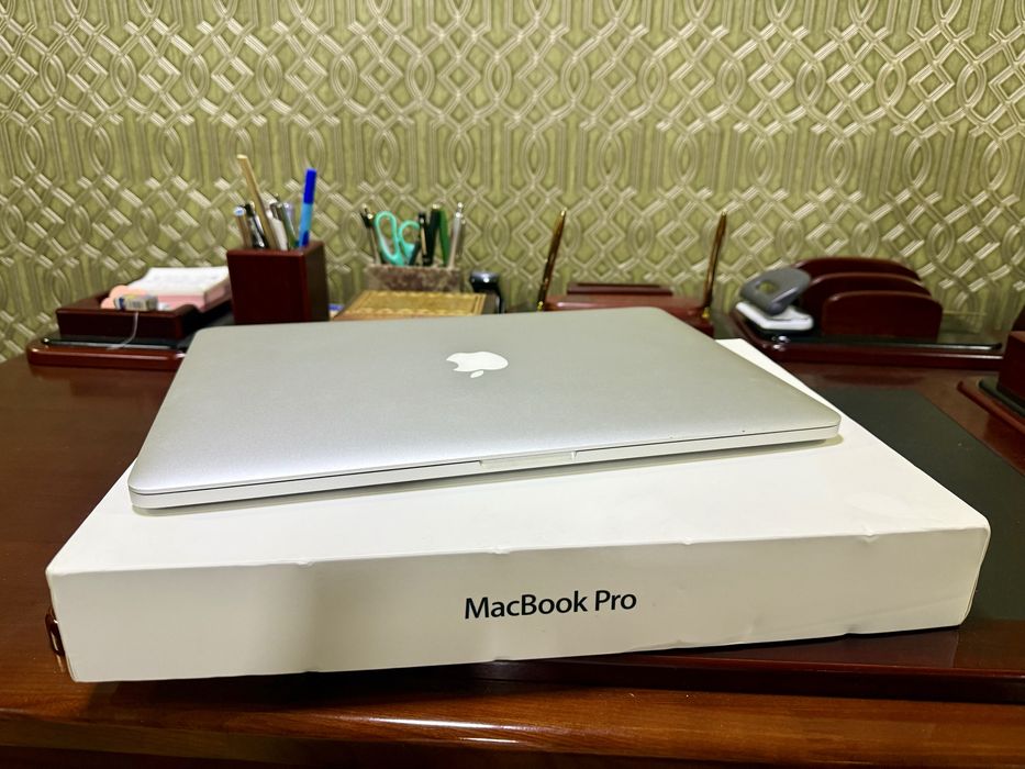 Срочно продаётся Macbook Pro Retina display