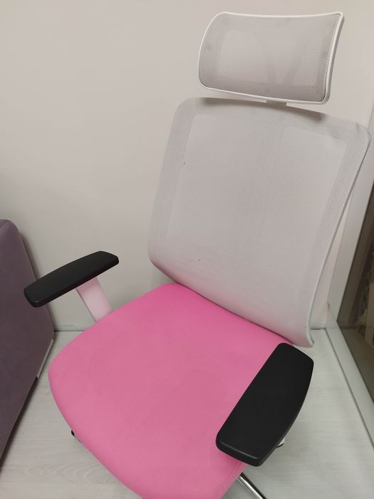 Офис работен стол като нов, луксозен за компютър или почивка