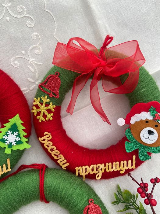 Коледни венци от естествени материали