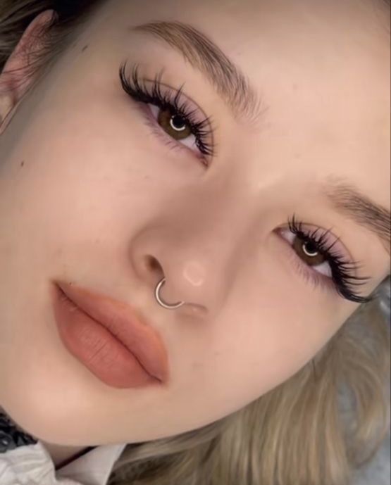 Наращивание ресниц Круглосуточно