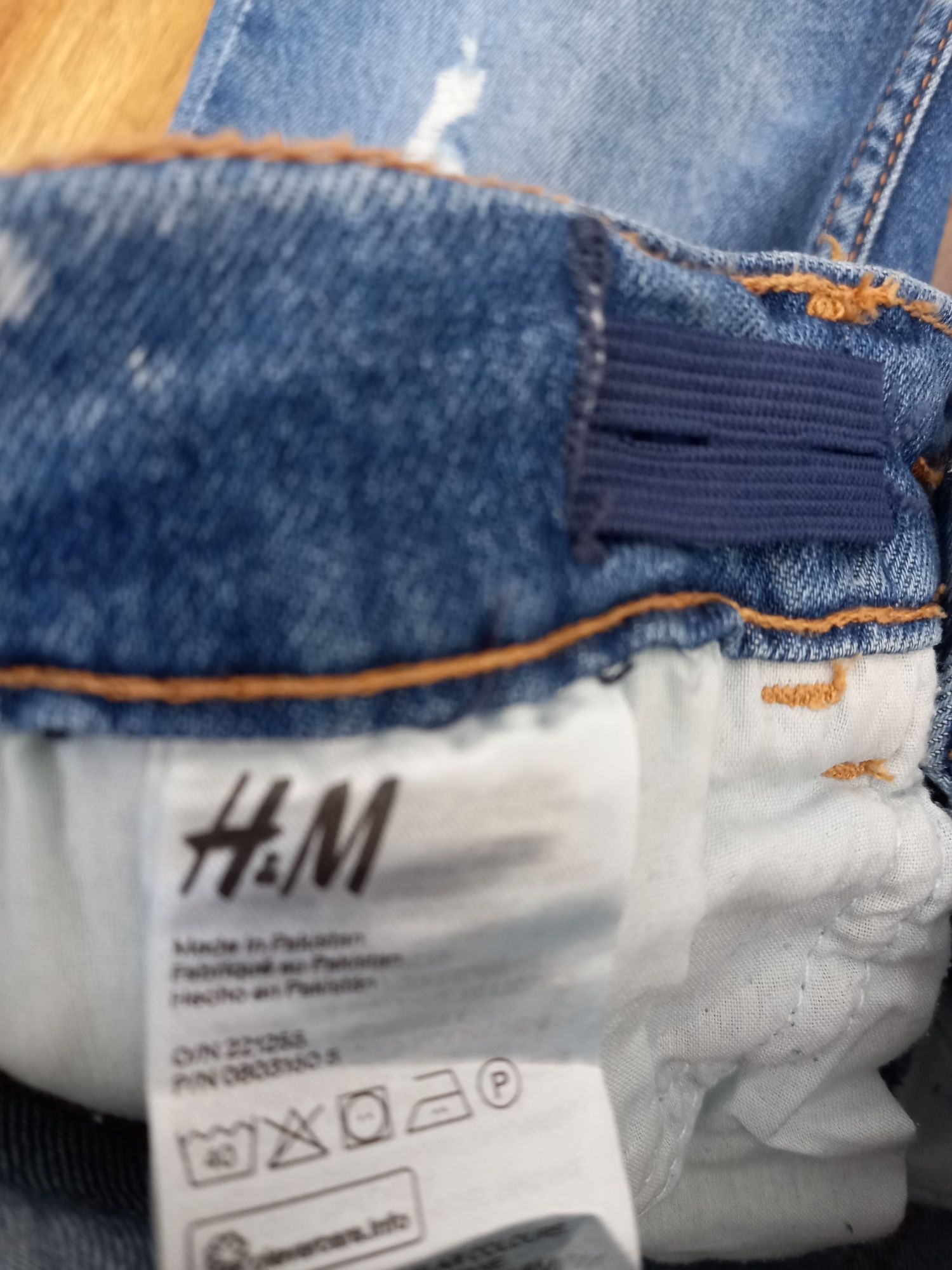 Set blugi H&M și tricou Adidas