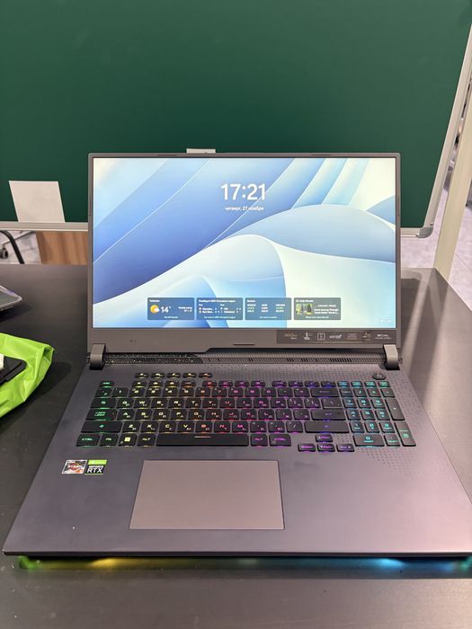 Игровой ноутбук Asus rog strix