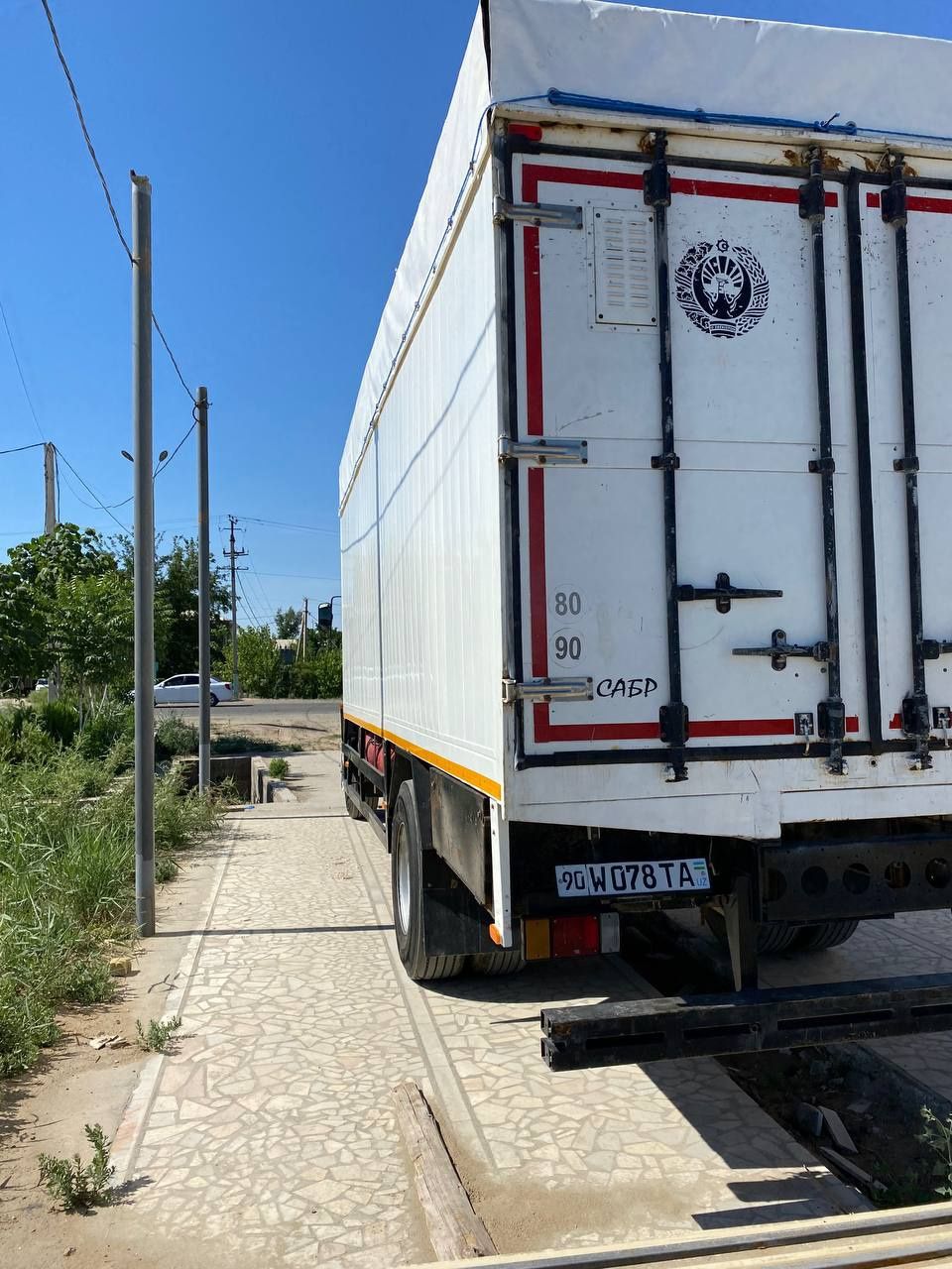 Isuzu 2020 yil tazo metali