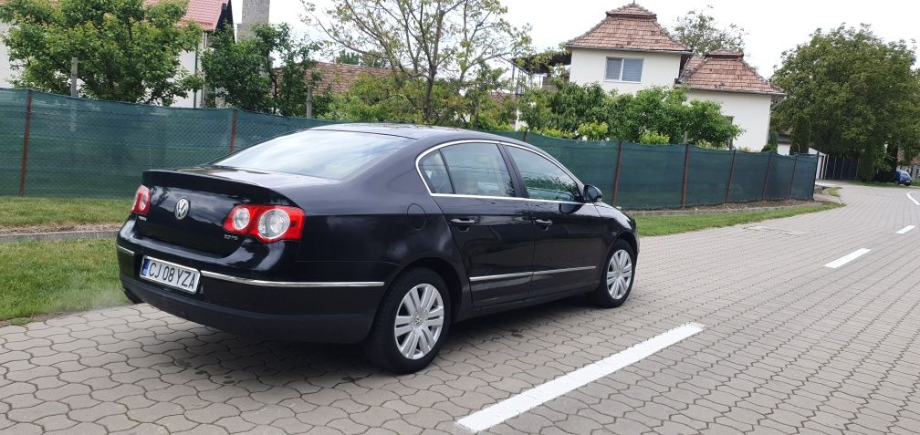 VW Passat Berlina Interior Crem 2.0 FSI ! 6  Trepte Acte valabile
