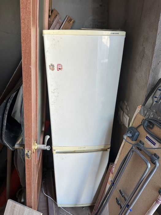 Холодильник по запчастям