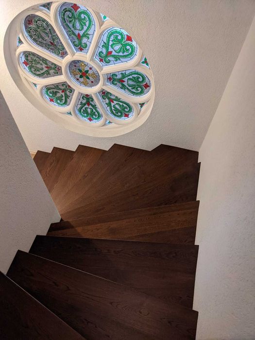 Scari din lemn masiv