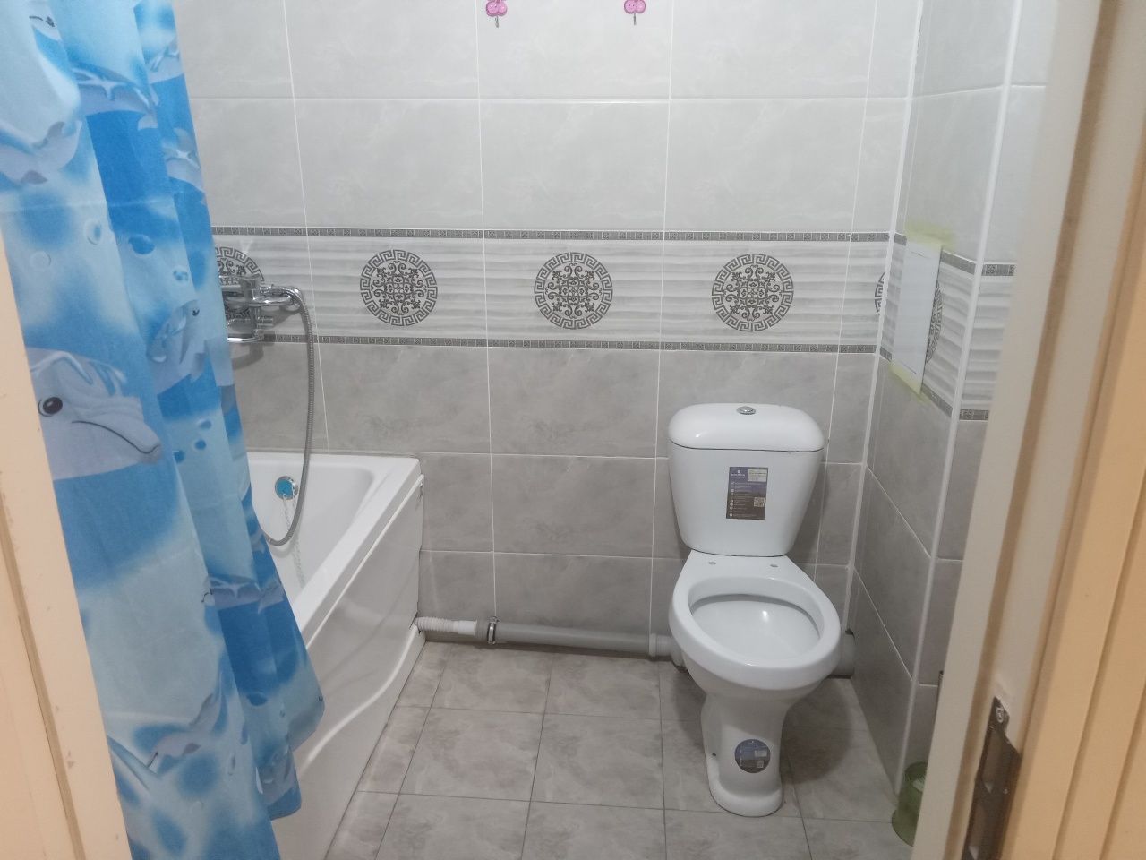 Goliston shaxar 2 mavzeda honadon sotildi.